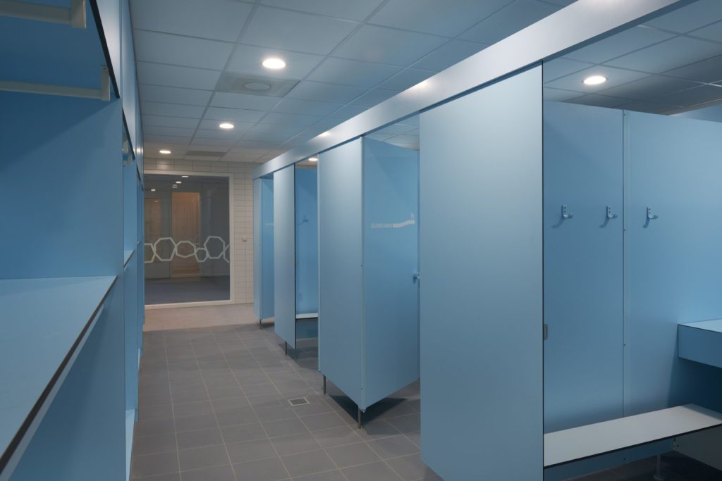Interieurbouw, Service en onderhoud voor kleedkamers en lockers